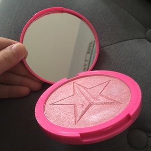 Jeffree Star Highlighter